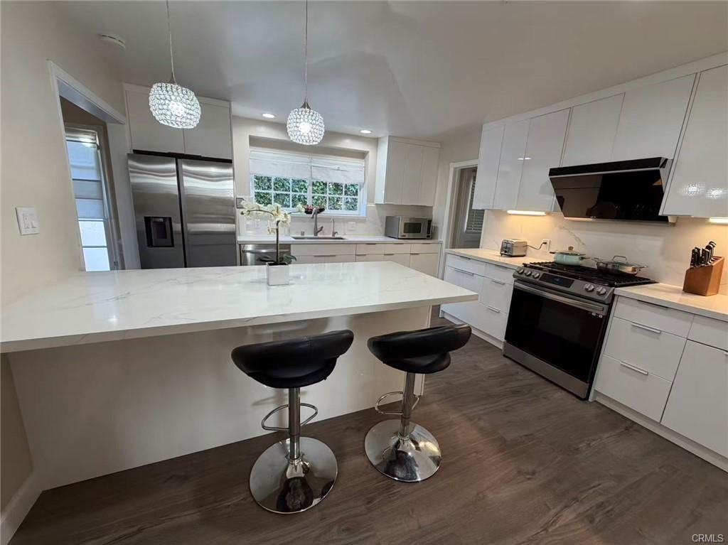 113 N Doheny Dr - Photo 7 of 8