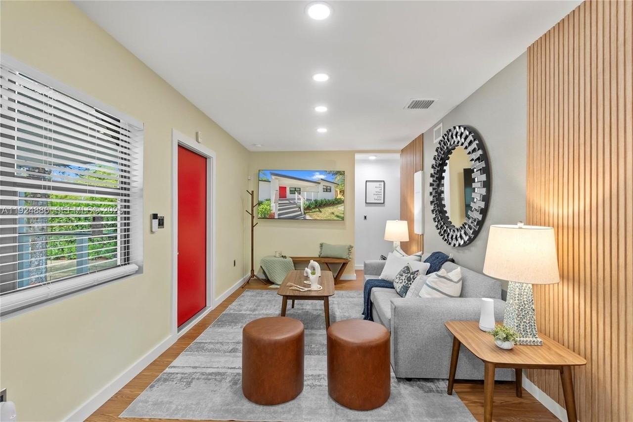 220 Nw 134th St - Photo 4 of 46