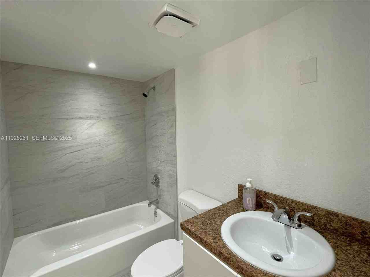 4721 Nw 7th St #104-12 - Photo 5 of 16