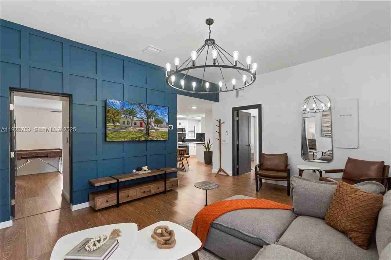 601 Sw 1st St - Photo 6 of 33