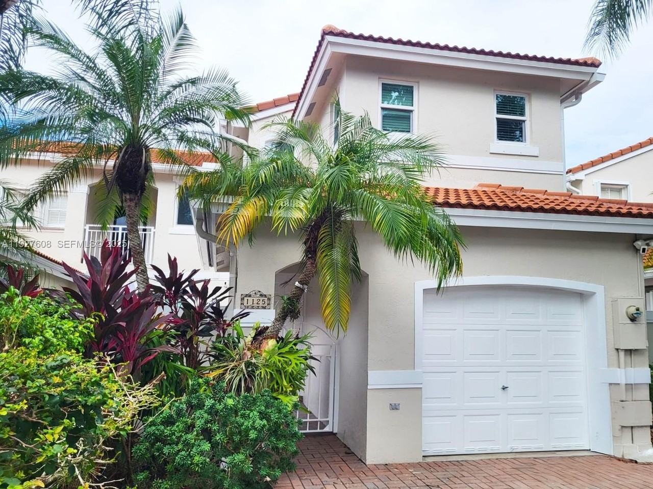 1125 Cliffrose St #1125 - Photo 2 of 16