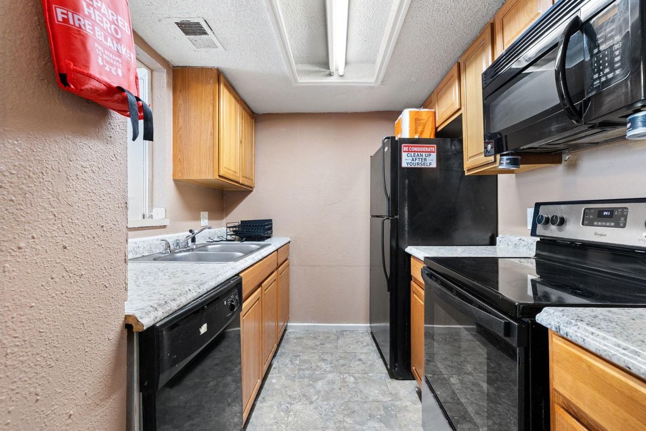 Rothington Rd - Photo 2 of 8