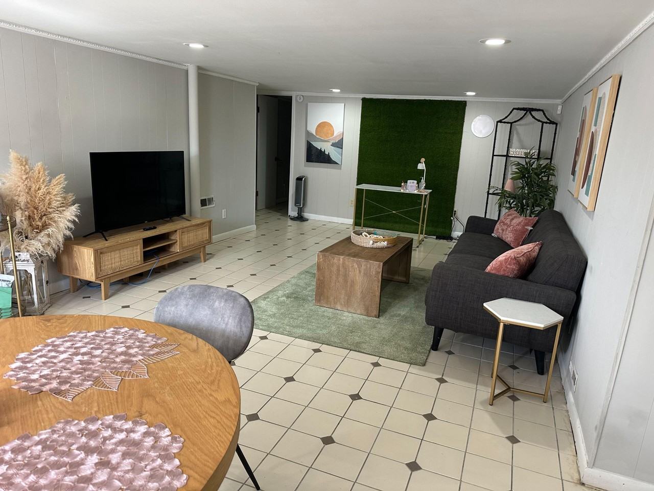 Wiley Avenue - Photo 2 of 14