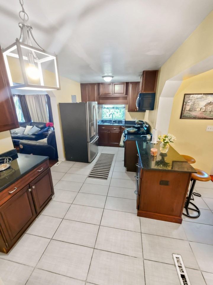 Nevin Rd - Photo 2 of 8