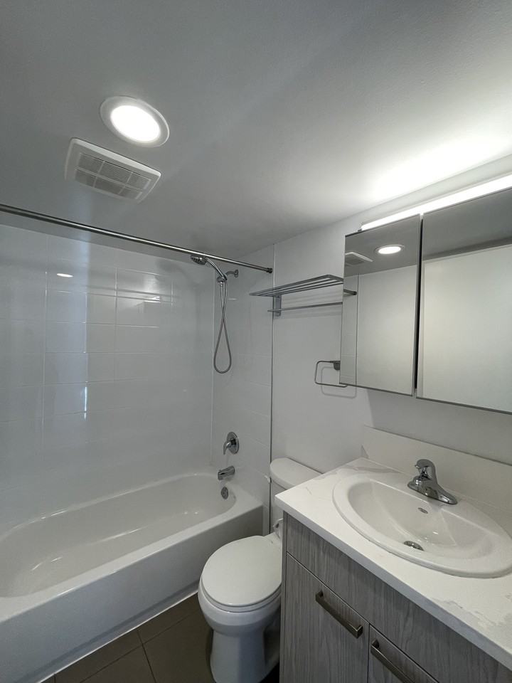 525 West 13th Avenue #304 - Photo 3 of 7