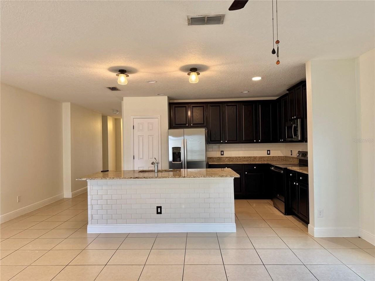 122 Andalusia Loop - Photo 5 of 24