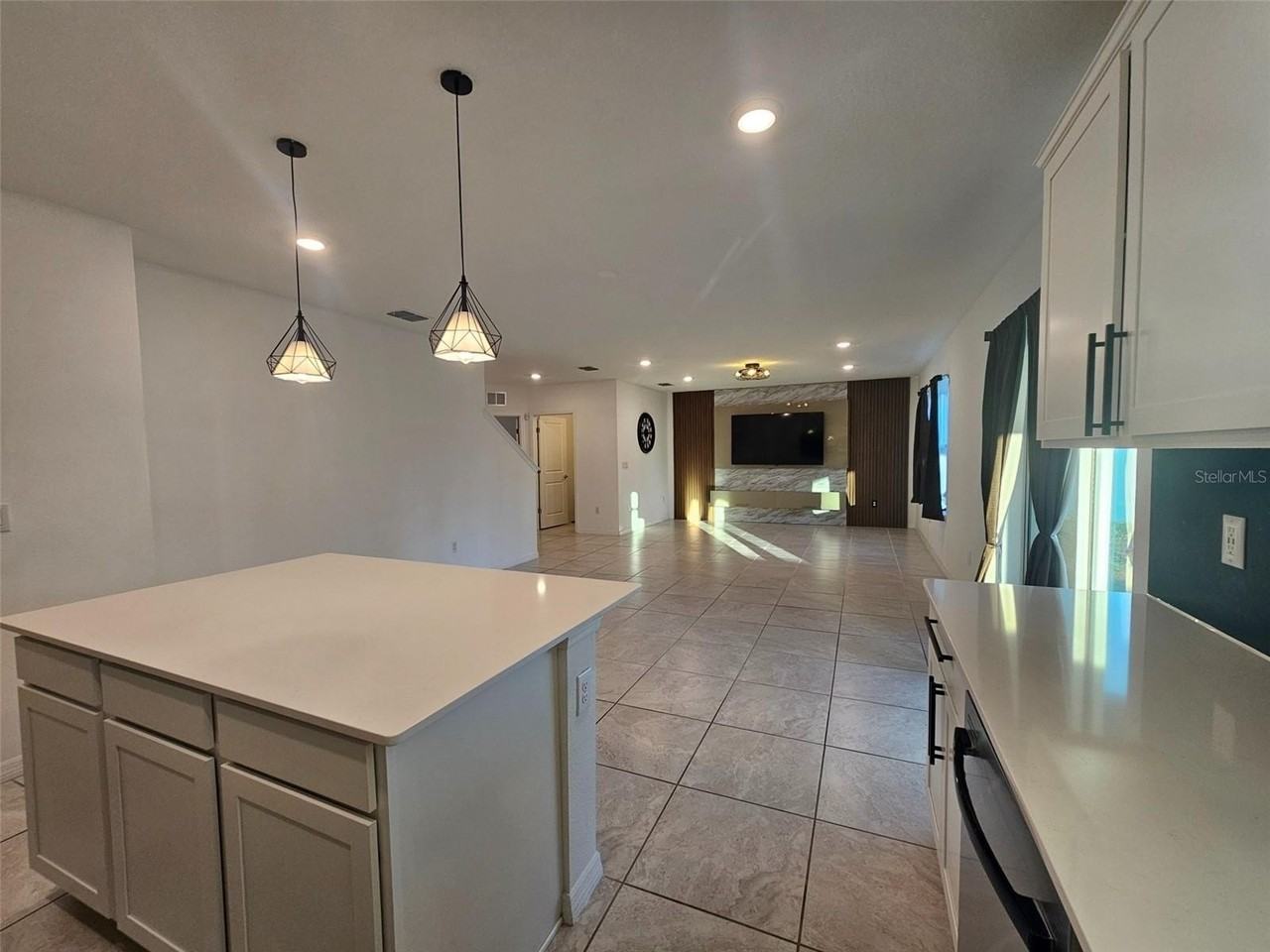 3928 Capri Coast Dr - Photo 6 of 37