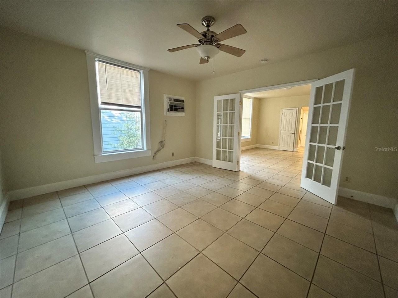 727 Dartmoor St N #301 - Photo 5 of 11