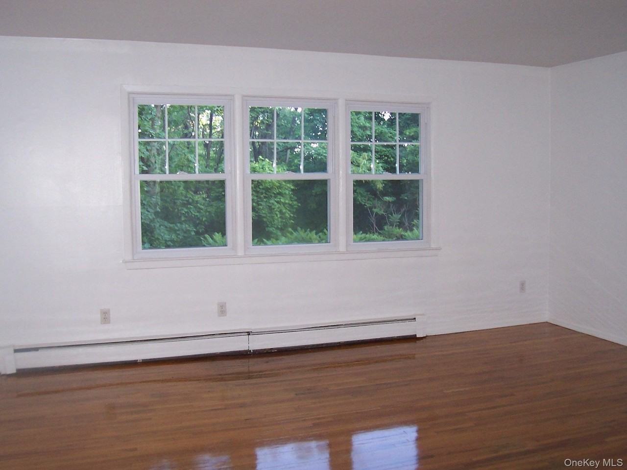 21 Pavilion Rd Apt 6 #6 - Photo 6 of 8