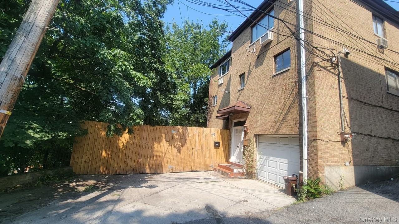 6201 Spencer Terrace - Photo 2 of 30