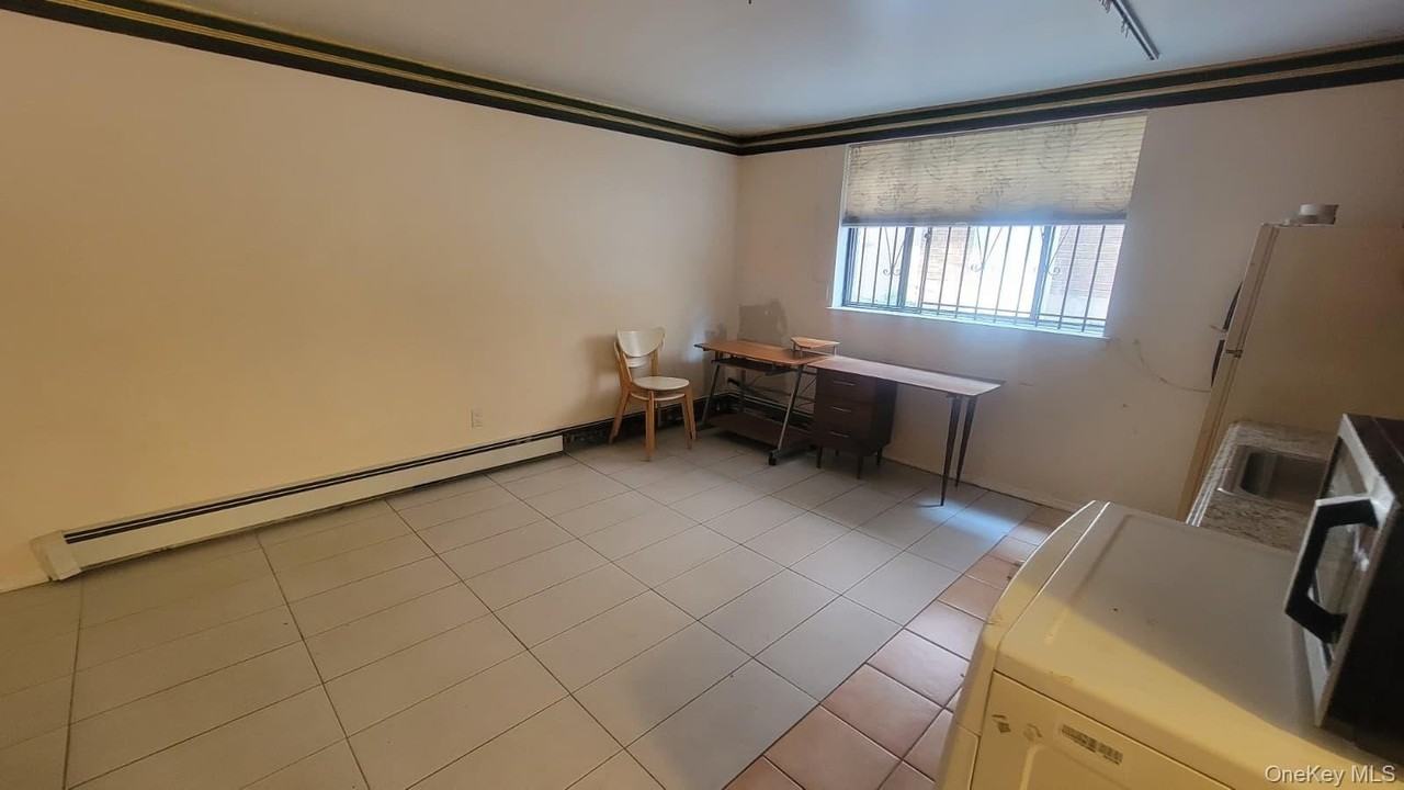 6201 Spencer Terrace - Photo 5 of 30