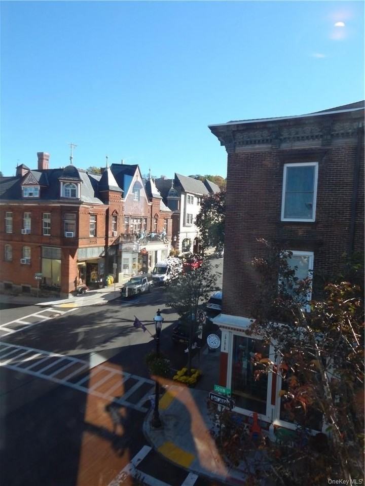 5 John St Apt 3rd #3rdFLPH - Photo 3 of 29