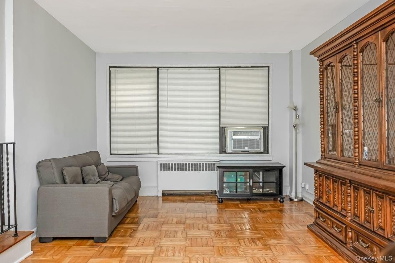 9850 63rd Dr Apt 1f #1F - Photo 3 of 15