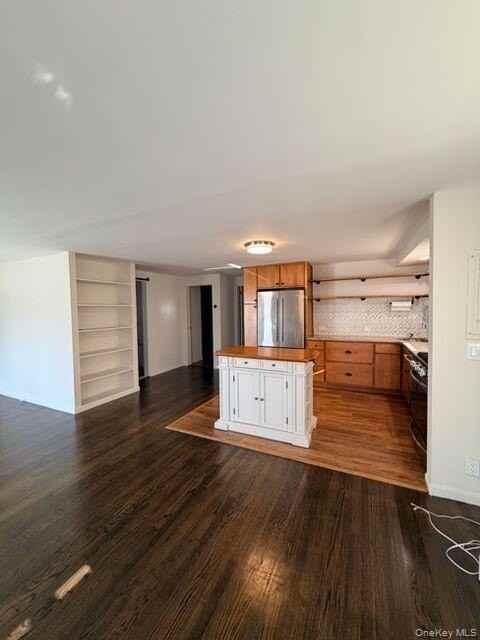 106 Maple Boulevard - Photo 3 of 10