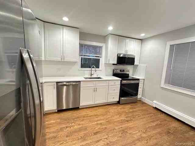 219 Manorhaven Blvd 1st Fl #1stFL - Photo 5 of 17