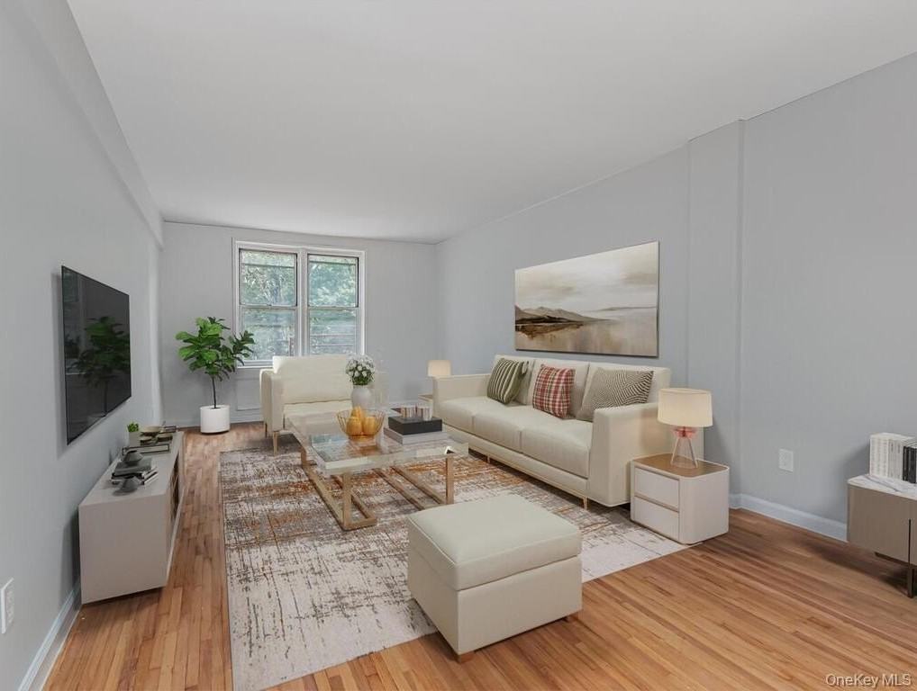 6535 Broadway #3F - Photo 2 of 8