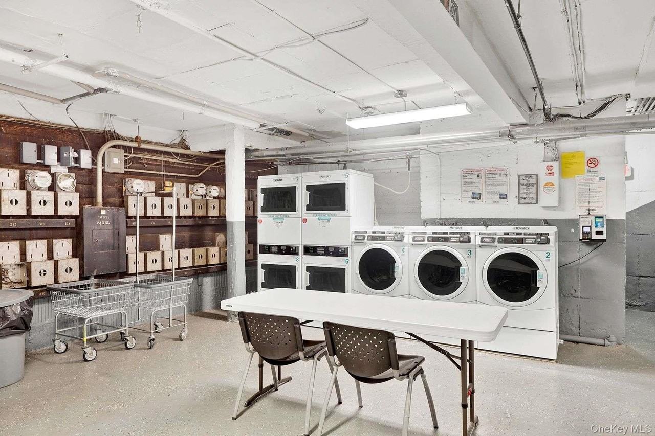 1 Ash Pl Unit 87a #87A - Photo 3 of 14