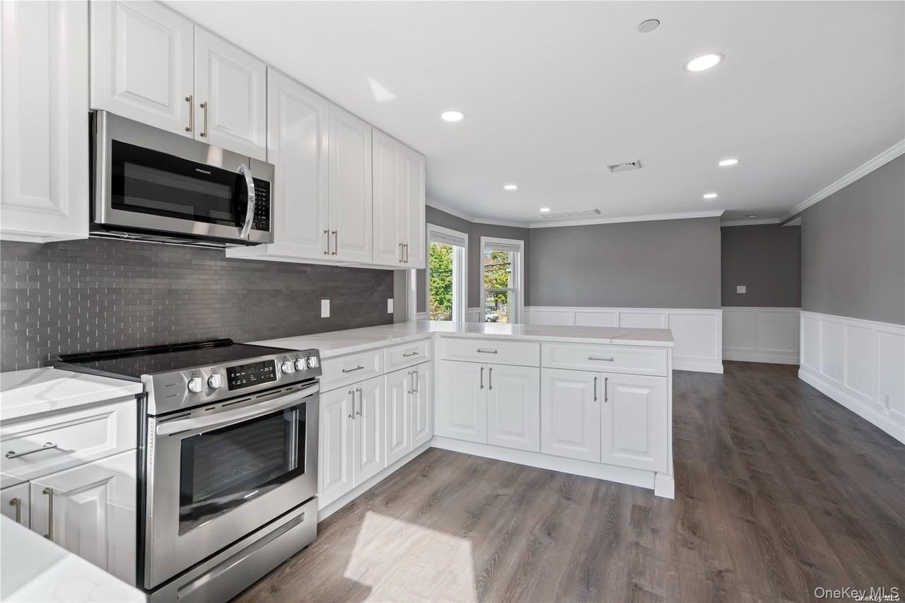 7 Pulaski Rd Apt 3 #3 - Photo 2 of 9