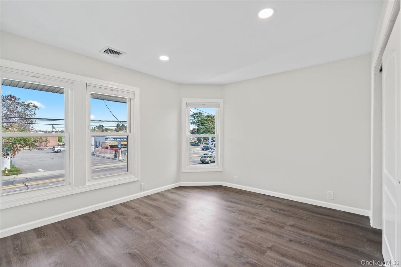 7 Pulaski Rd Apt 3 #3 - Photo 5 of 9