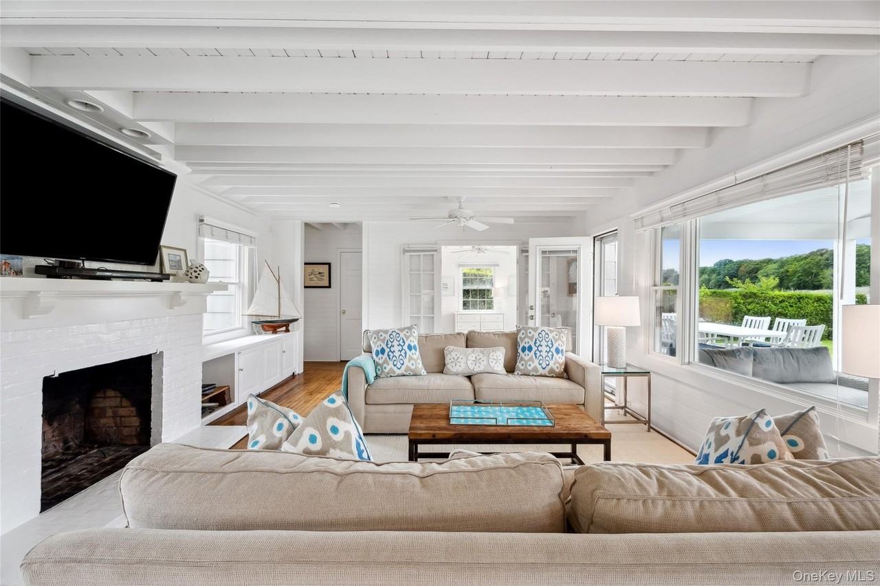 19 Bishop Avenue - Photo 3 of 24