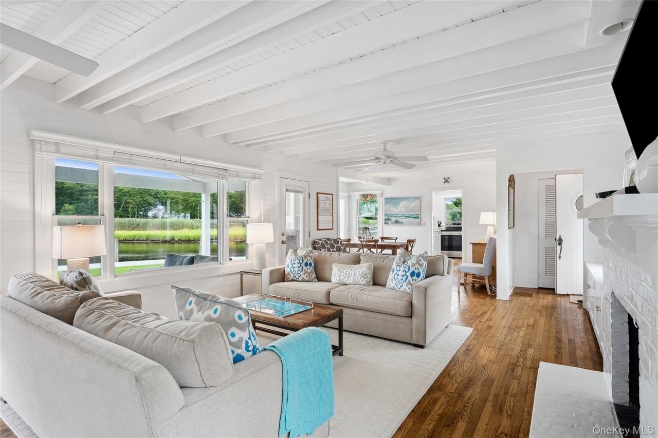 19 Bishop Avenue - Photo 4 of 24