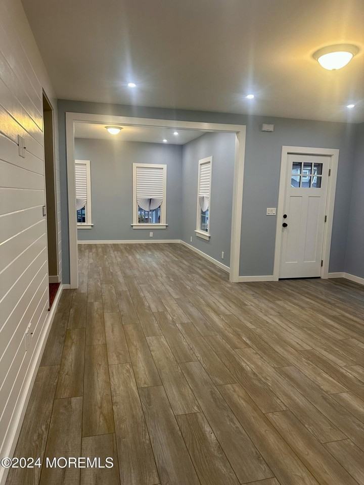 73 Church St - Photo 6 of 27