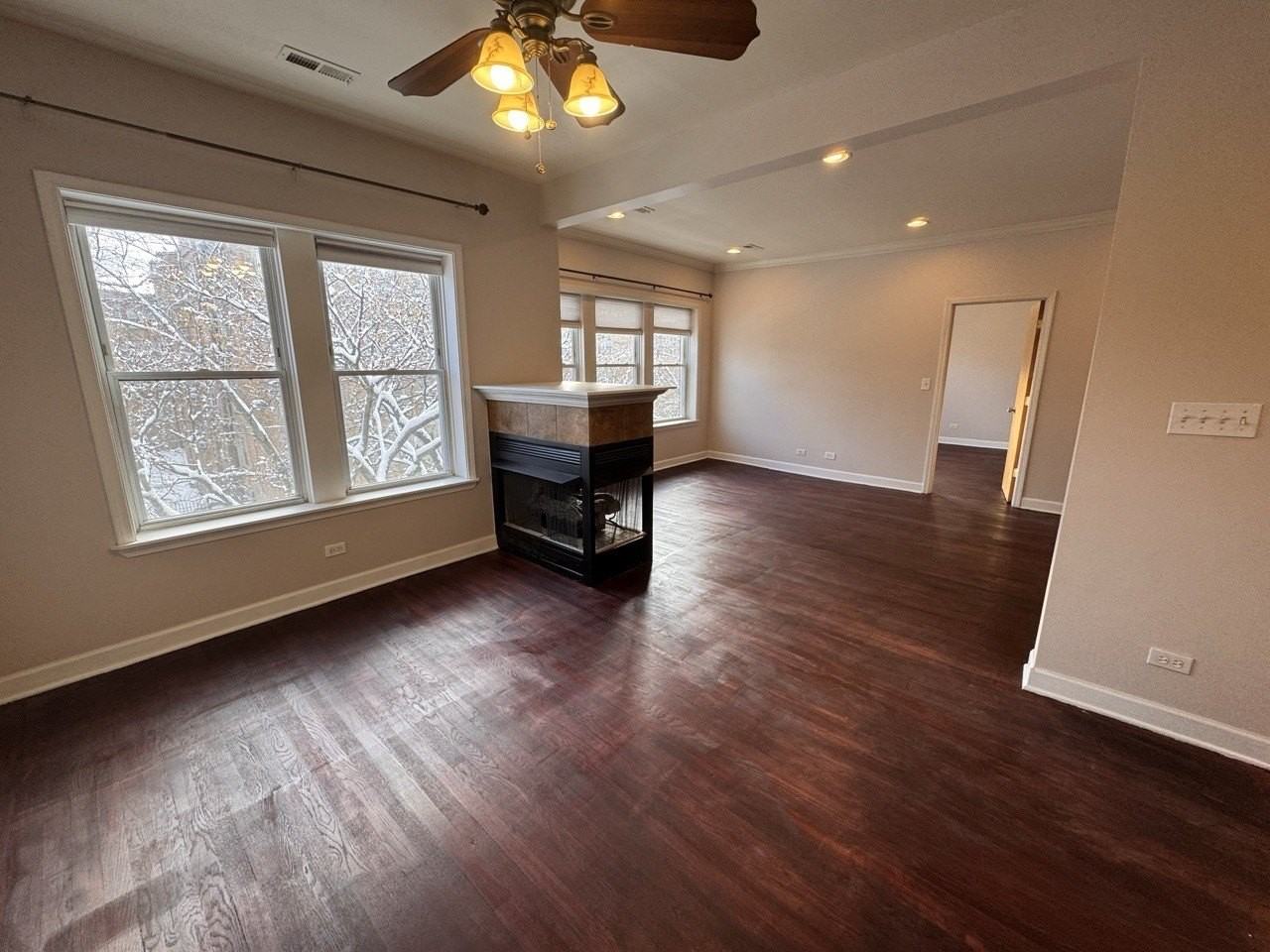 1342 W Estes Ave #3S - Photo 5 of 24