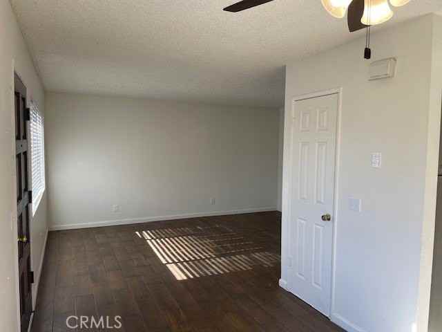 320 N Poe St #C - Photo 4 of 19