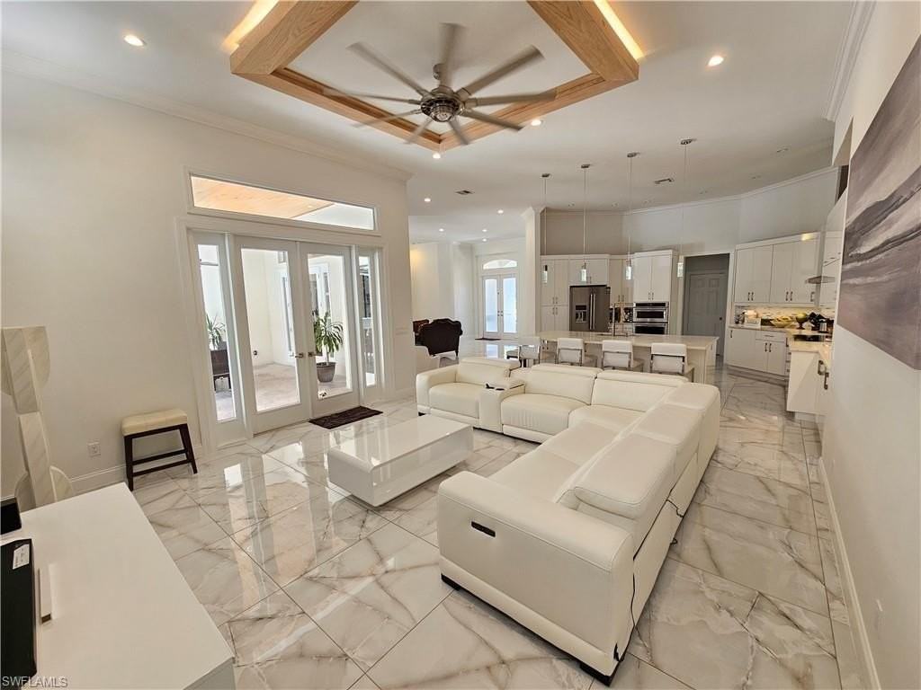 8122 Wilshire Lakes Boulevard - Photo 6 of 28