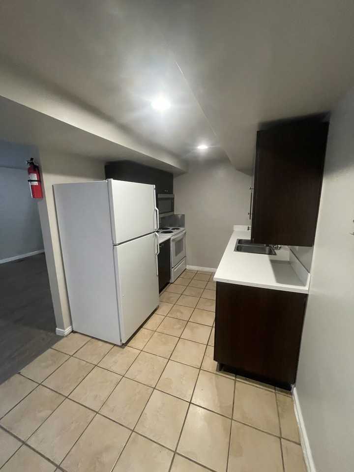 8479 S Eastbridge Rd - Photo 4 of 17