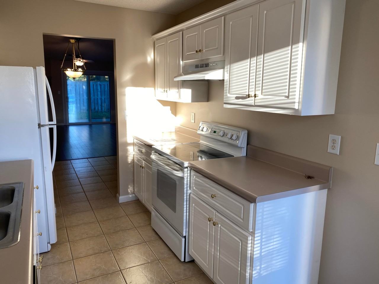 2108 Abigail Ln Sw - Photo 5 of 17