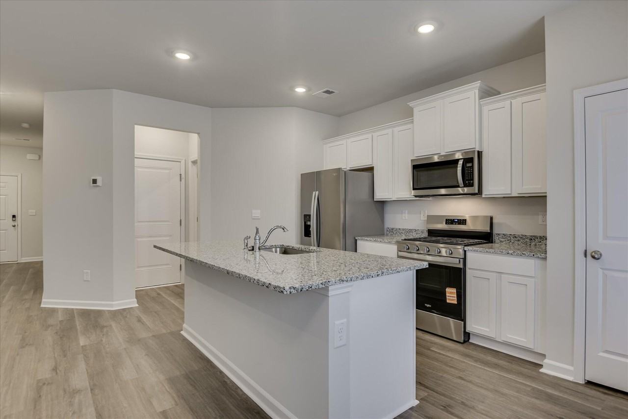 1040 Quaint Parish Circle - Photo 7 of 33