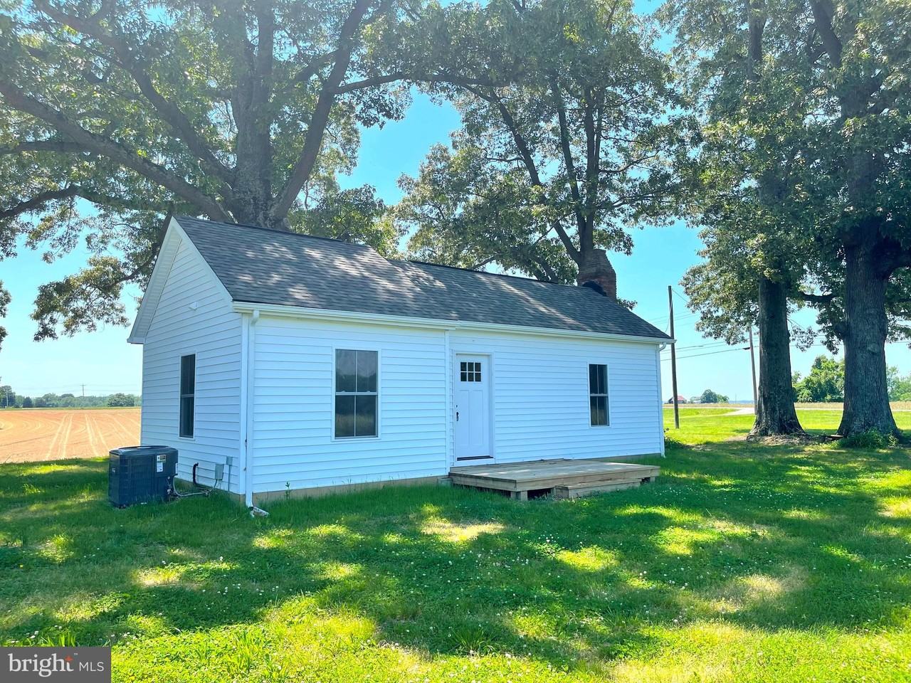 7990 Mackall Rd - Photo 2 of 18