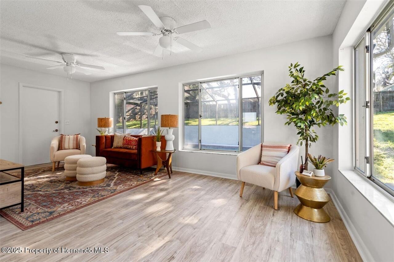 7370 Holiday Drive - Photo 3 of 9