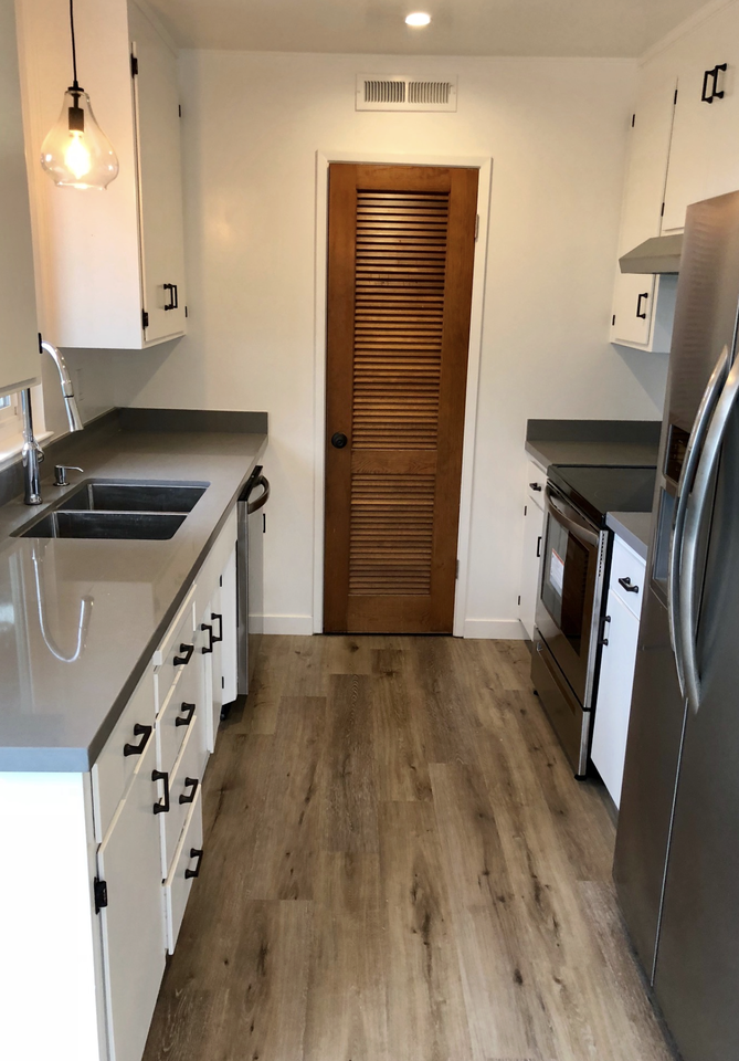 385 Sea Ridge Rd #D - Photo 4 of 8