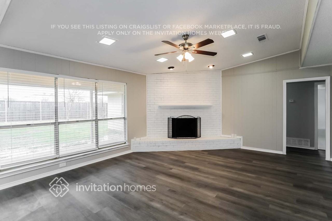 1312 Tierra Calle - Photo 3 of 17