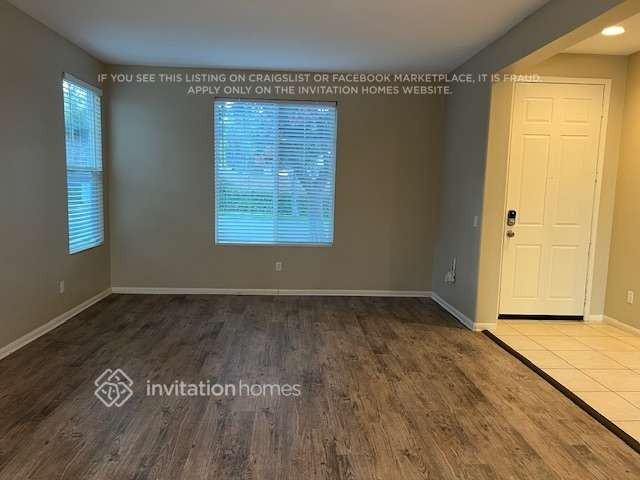 3813 Holly Springs Dr - Photo 4 of 21