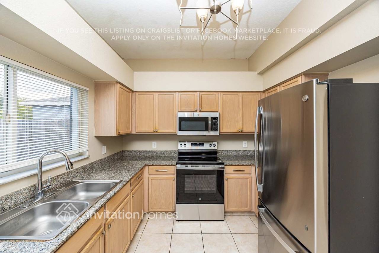 11808 Brenford Crest Dr - Photo 7 of 18