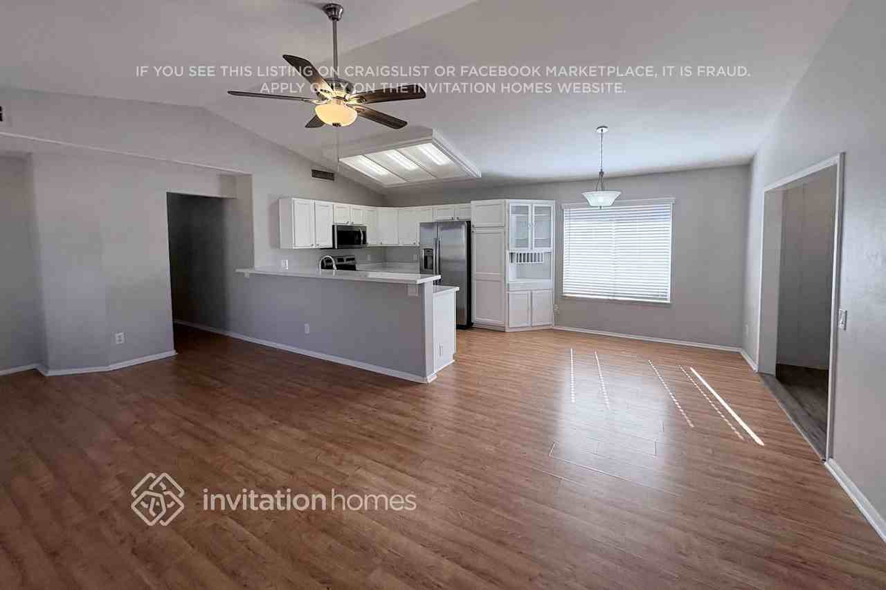 464 Orlando Circle - Photo 3 of 17