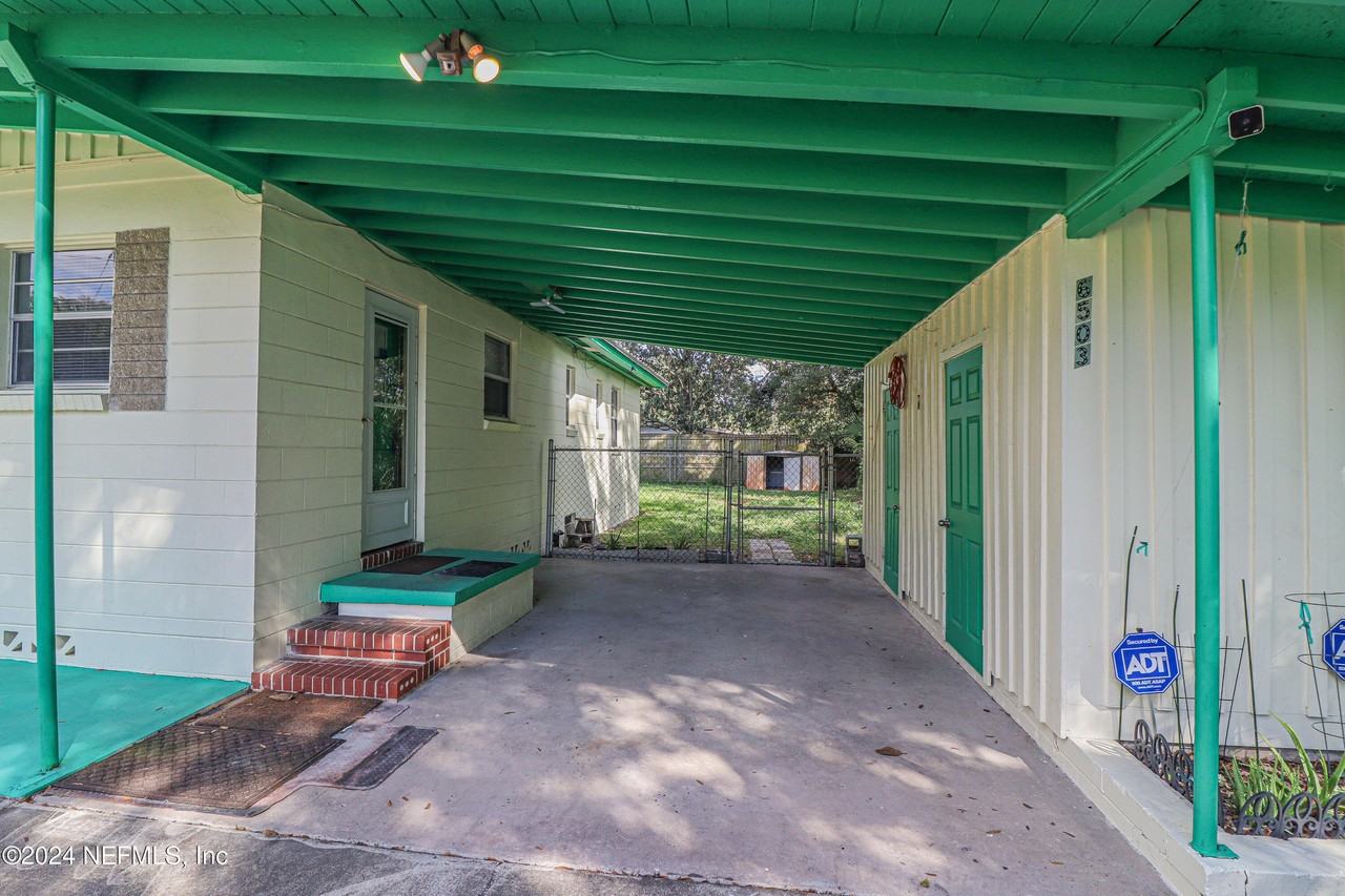 6503 Ector Rd - Photo 4 of 25