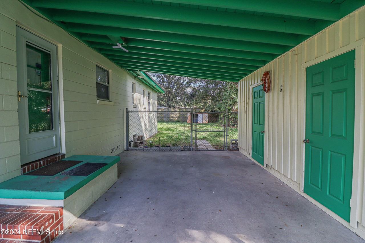 6503 Ector Rd - Photo 5 of 25