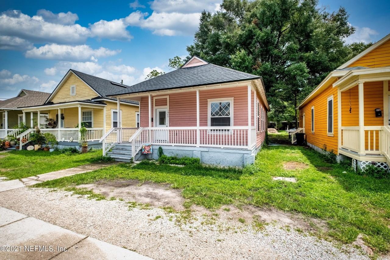 1945 Redell St - Photo 3 of 28