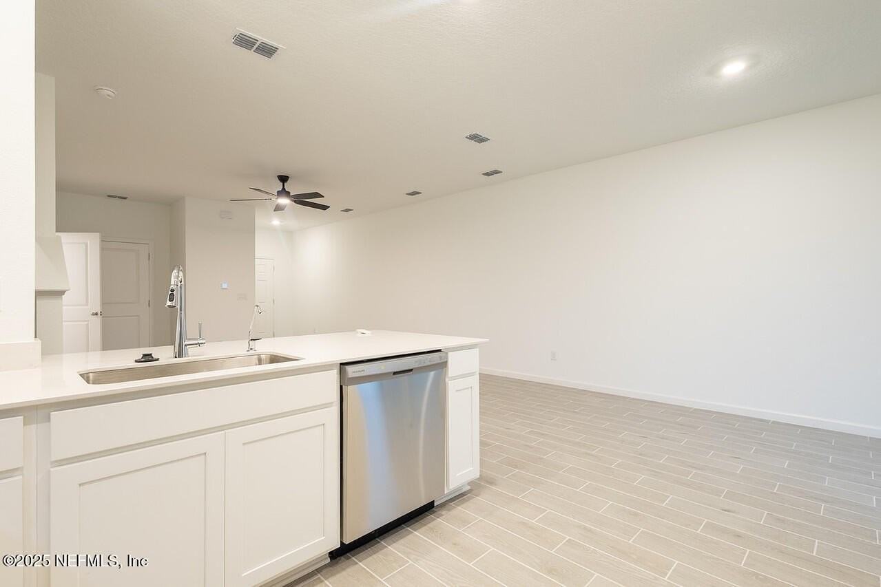 2181 Windward Cay Lane - Photo 5 of 35