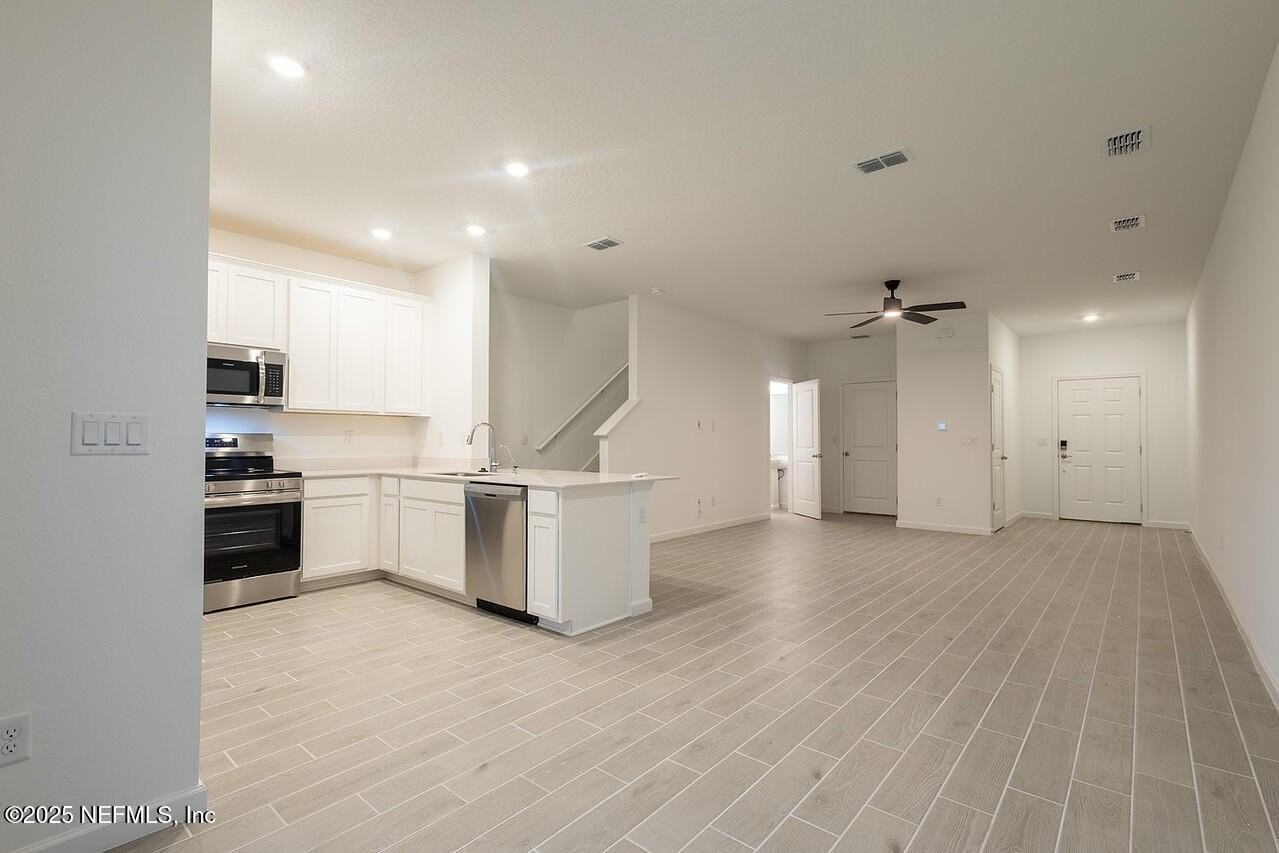 2181 Windward Cay Lane - Photo 7 of 35