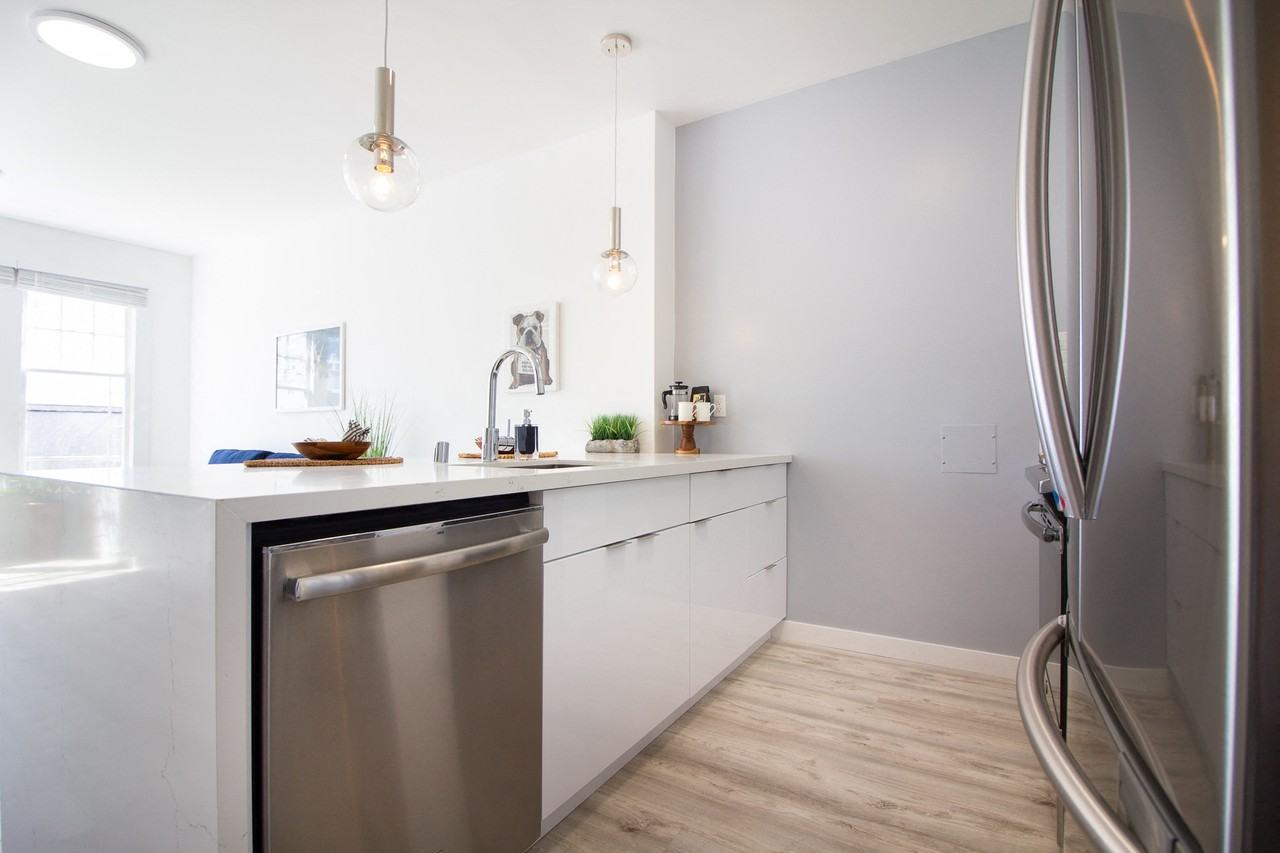 400 Page Street - Photo 7 of 17