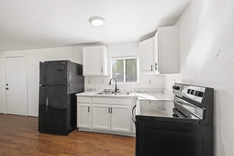 3120 N Romero Rd #5 - Photo 3 of 13