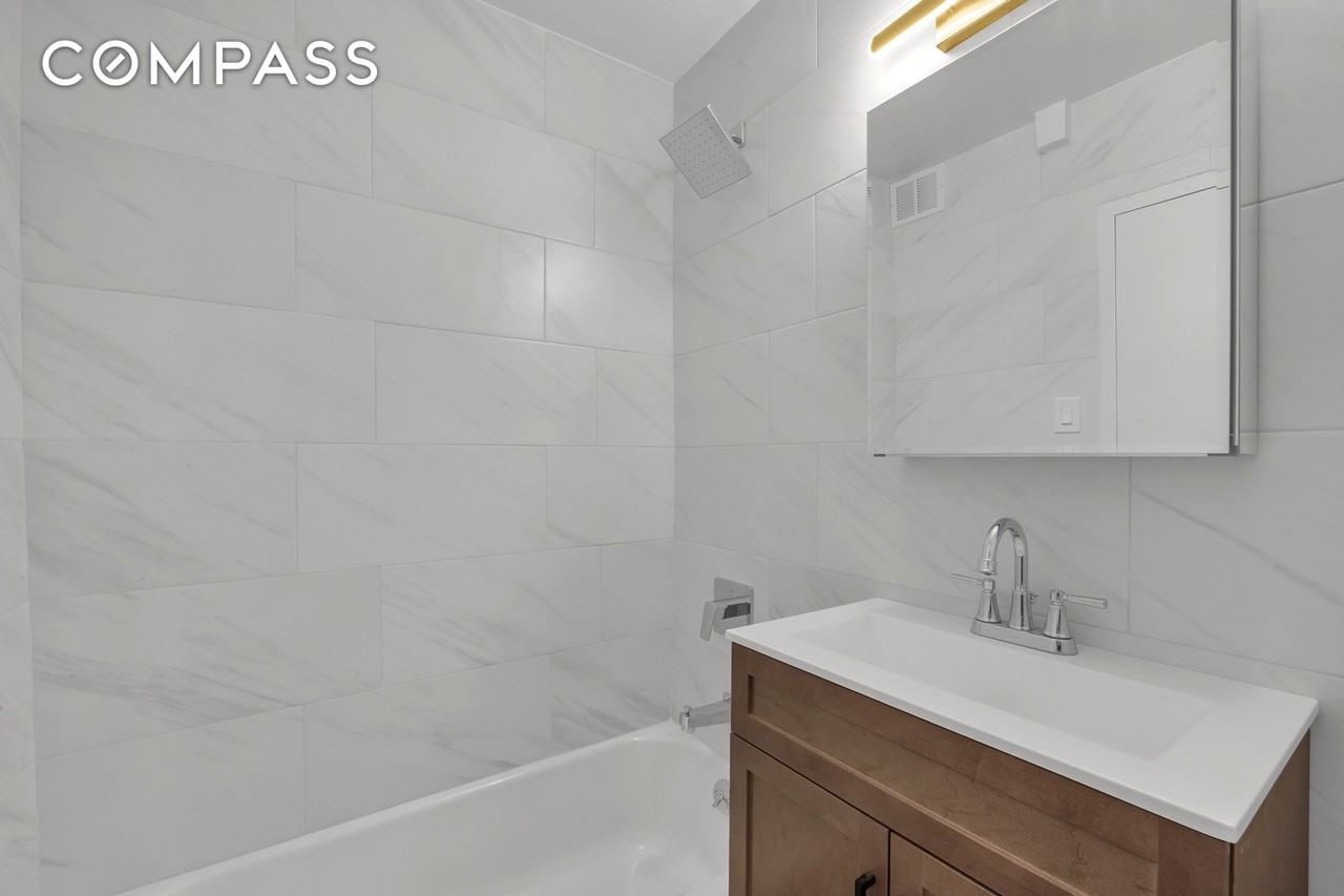 392 Central Park W #14E - Photo 7 of 11