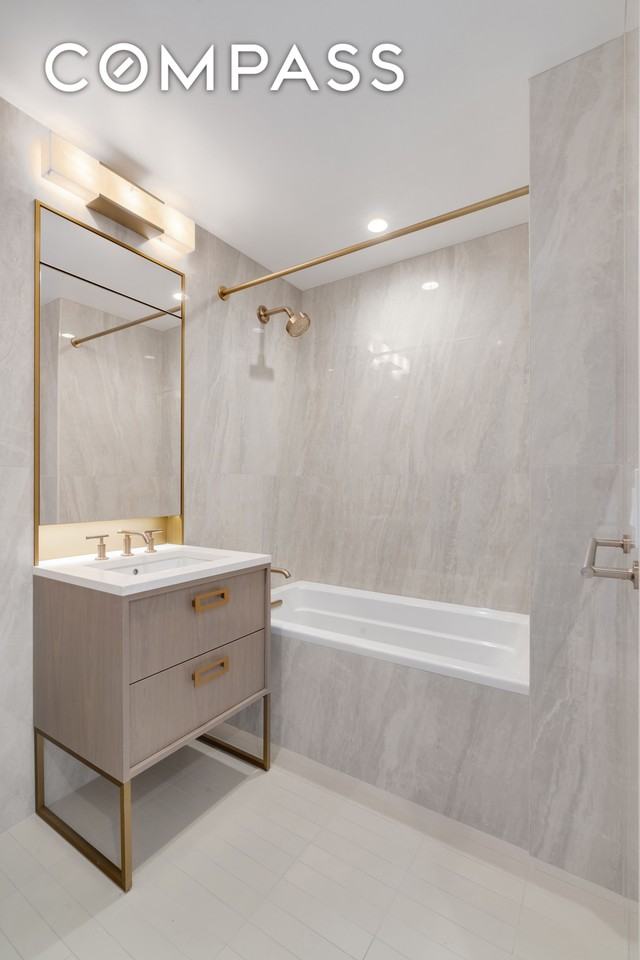 3 Court Sq #507 - Photo 3 of 6