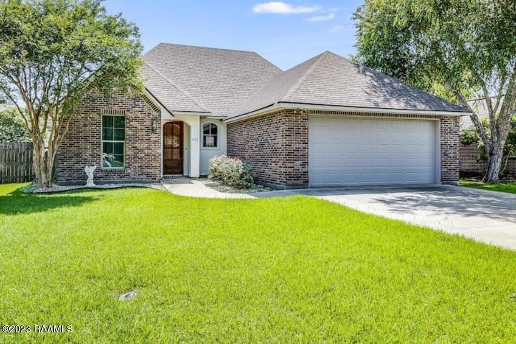 402 East Martial Avenue