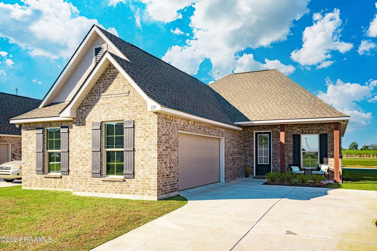 119 Ridley Ln - Photo 3 of 43